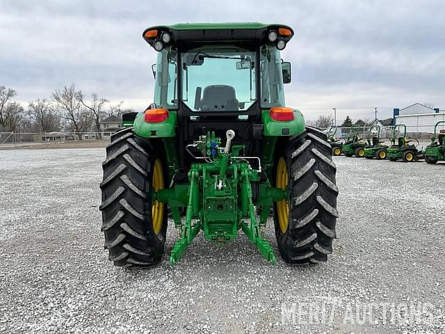 Image of John Deere 6120E equipment image 3