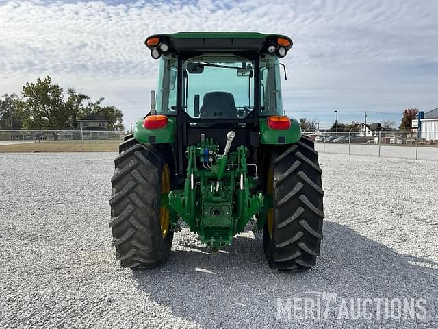 Image of John Deere 6120E equipment image 3