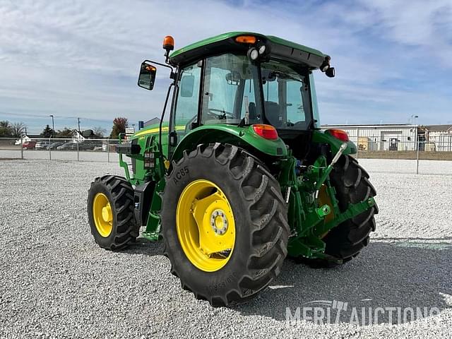 Image of John Deere 6120E equipment image 2