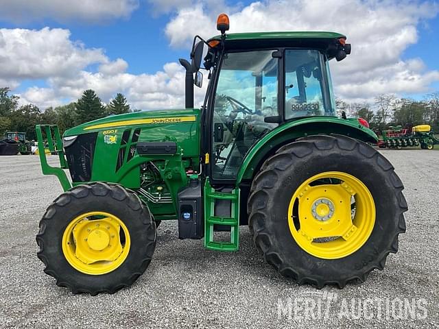 Image of John Deere 6120E equipment image 1