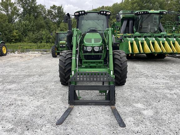 Image of John Deere 6120M equipment image 2