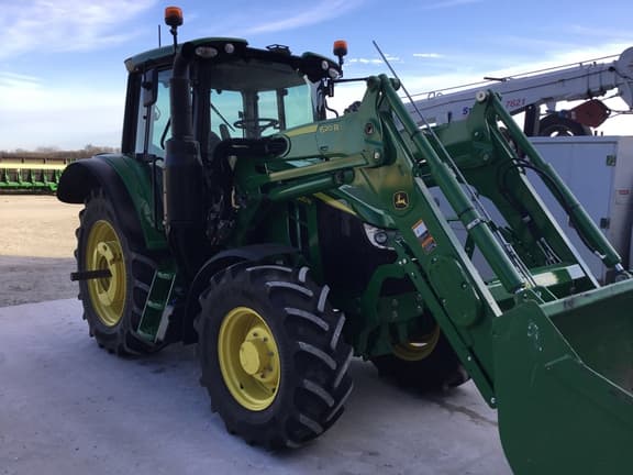 Image of John Deere 6120M equipment image 2