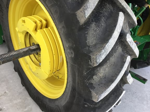 Image of John Deere 6120M equipment image 4