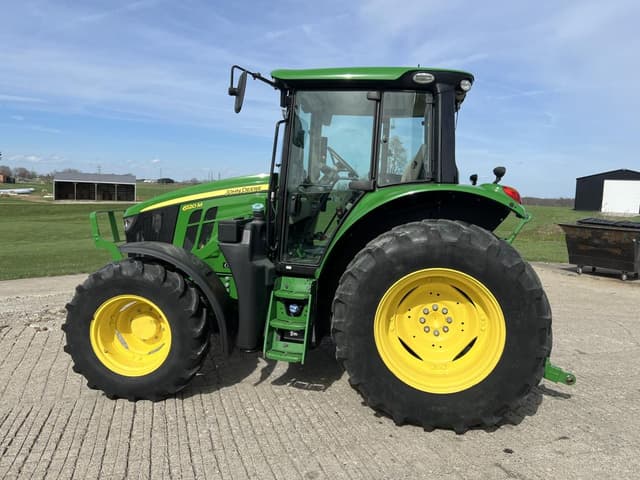 Image of John Deere 6120M equipment image 2