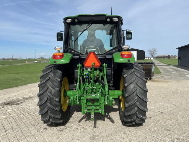 Image of John Deere 6120M equipment image 4