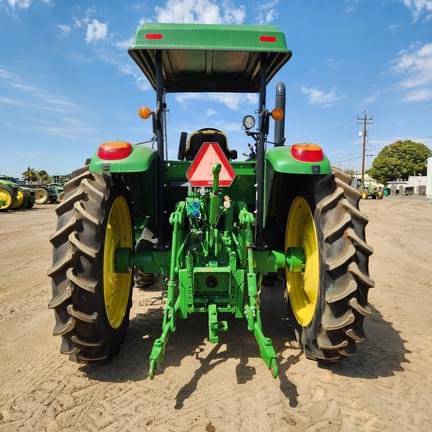 Image of John Deere 6120M equipment image 3