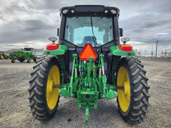 Image of John Deere 6120M equipment image 3