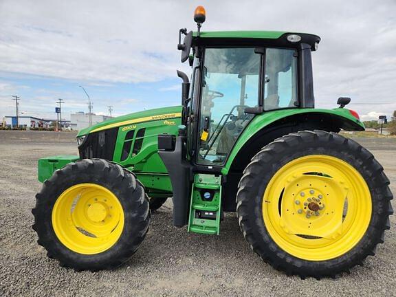 Image of John Deere 6120M equipment image 1