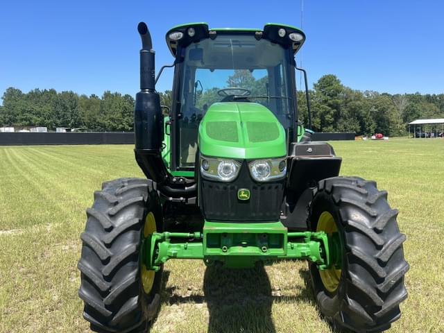 Image of John Deere 6120M equipment image 1