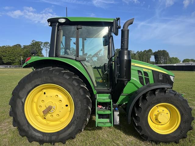 Image of John Deere 6120M equipment image 4