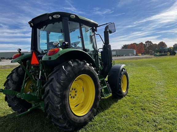 Image of John Deere 6120M equipment image 4