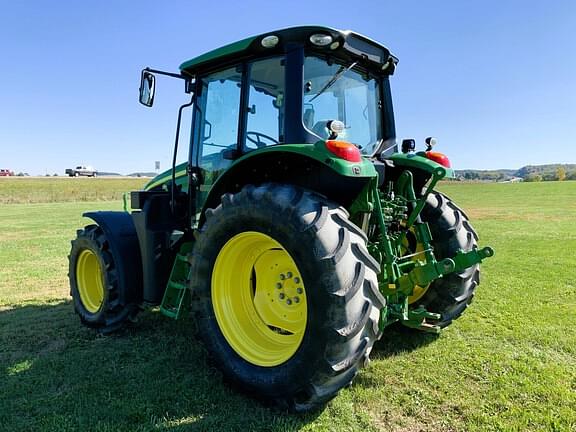 Image of John Deere 6120M equipment image 4