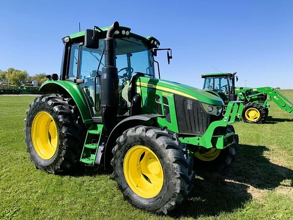 Image of John Deere 6120M equipment image 1