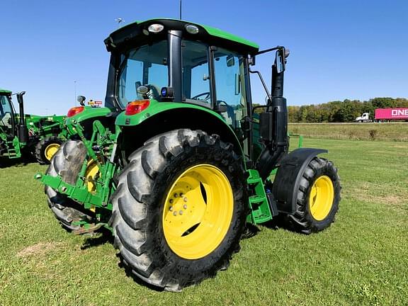 Image of John Deere 6120M equipment image 2