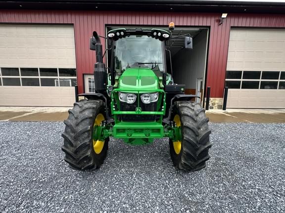 Image of John Deere 6120M equipment image 1