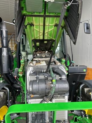 Image of John Deere 6120M equipment image 4