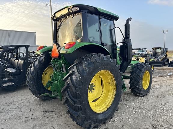 Image of John Deere 6120M equipment image 1