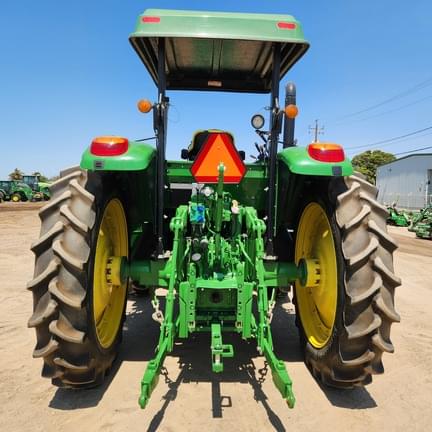 Image of John Deere 6120M equipment image 3
