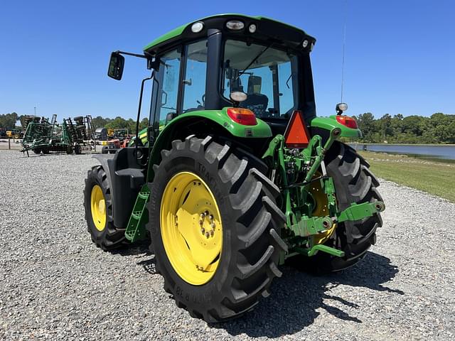 Image of John Deere 6120M equipment image 1