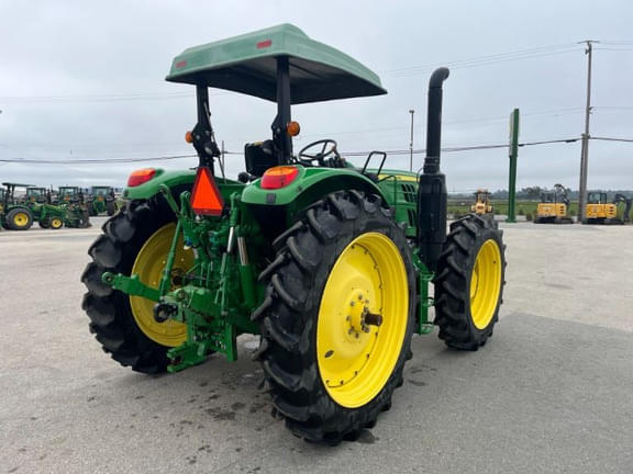 Image of John Deere 6120M equipment image 4