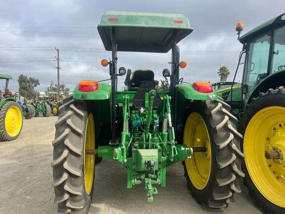 Image of John Deere 6120M equipment image 3