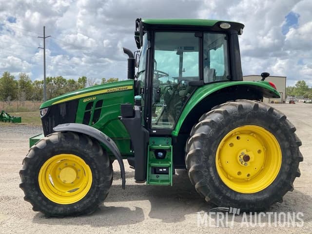 Image of John Deere 6120M equipment image 1