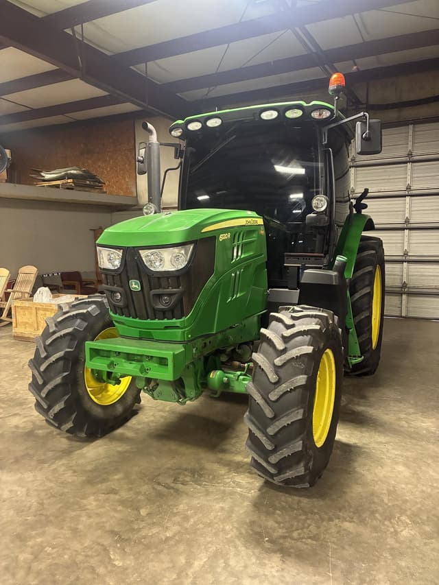 Image of John Deere 6120R equipment image 1