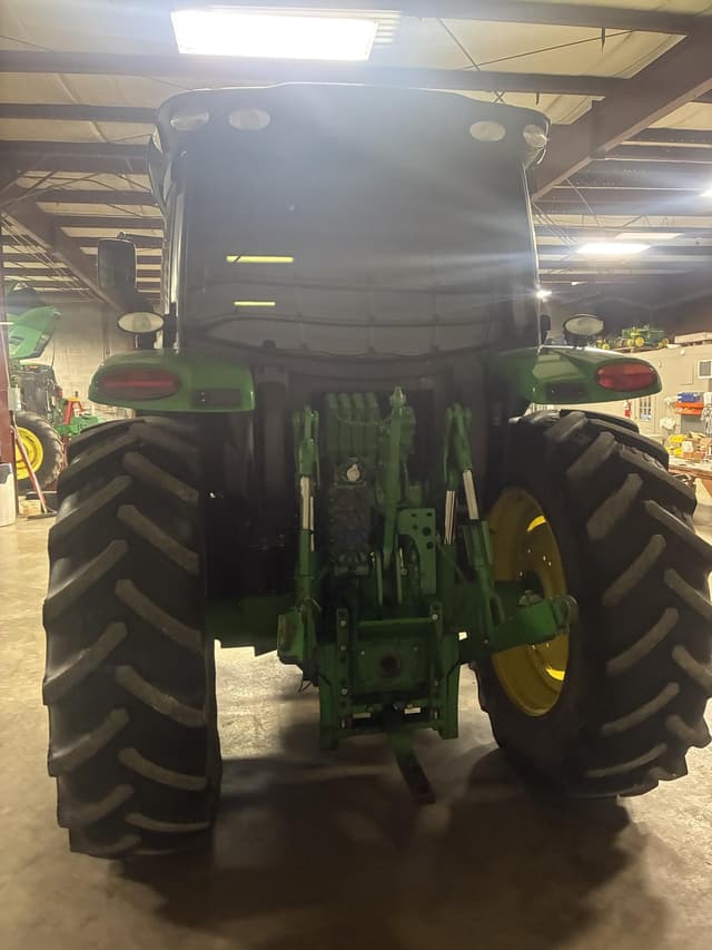 Image of John Deere 6120R equipment image 3