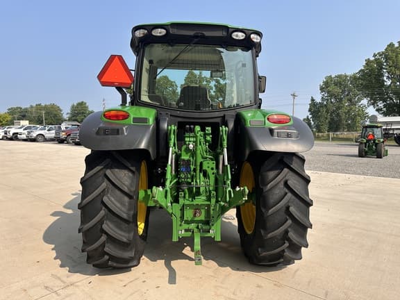 Image of John Deere 6120R equipment image 3