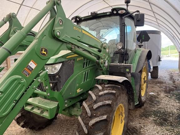 Image of John Deere 6120R equipment image 1