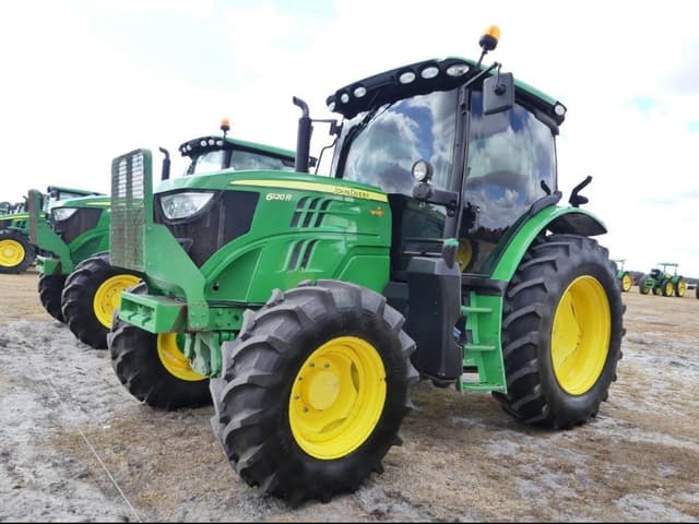 Image of John Deere 6120R equipment image 1