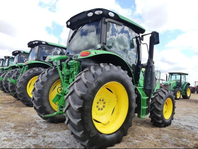 Image of John Deere 6120R equipment image 3