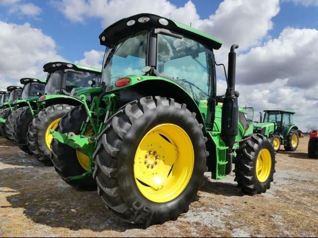 Image of John Deere 6120R equipment image 3