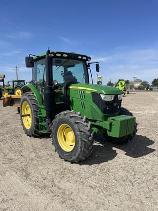 Image of John Deere 6120R equipment image 2