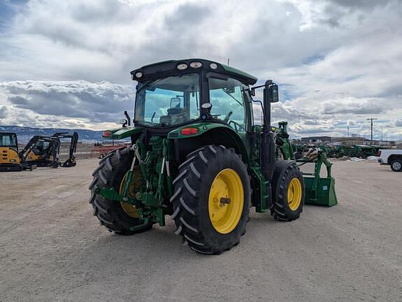 Image of John Deere 6120R equipment image 4