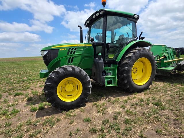 Image of John Deere 6120R equipment image 4
