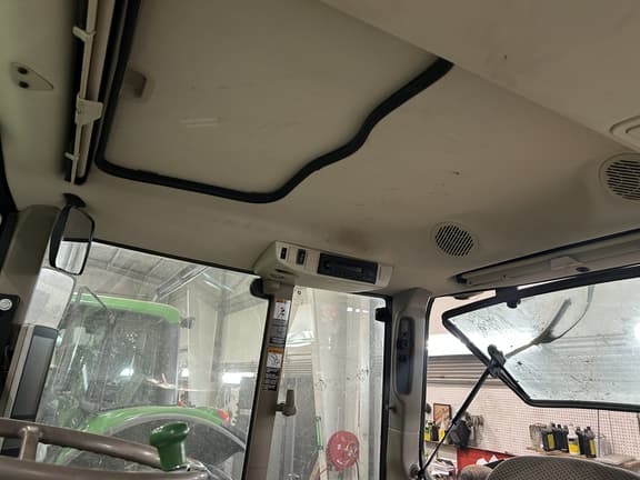 Image of John Deere 6130M equipment image 4