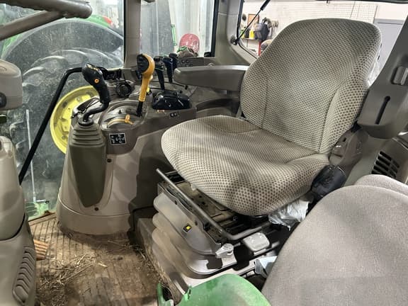 Image of John Deere 6130M equipment image 3