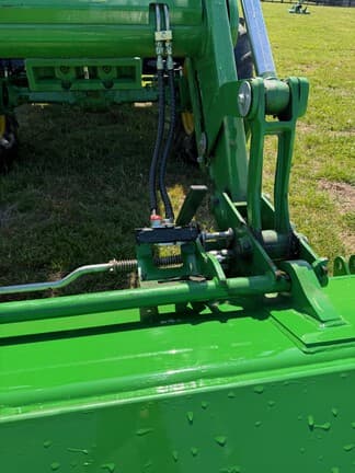 Image of John Deere 6130M equipment image 2