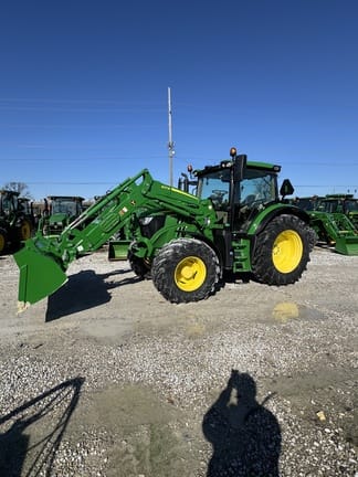 Main image John Deere 6130R