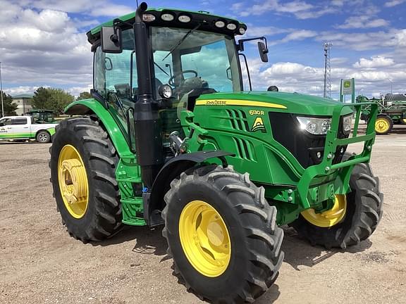 Image of John Deere 6130R equipment image 2