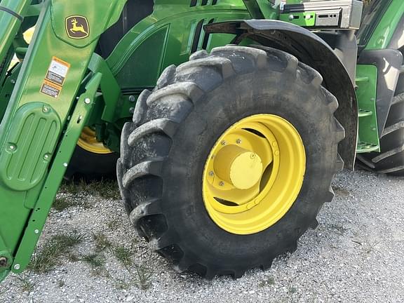Image of John Deere 6130R equipment image 1