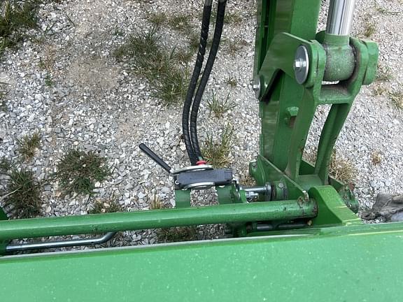 Image of John Deere 6130R equipment image 3