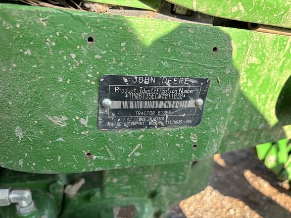 Image of John Deere 6135E equipment image 2