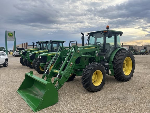 2021 John Deere 6135E Equipment Image0