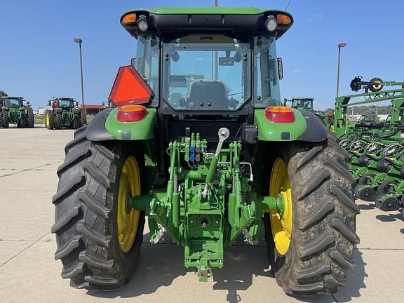 Image of John Deere 6135E equipment image 2