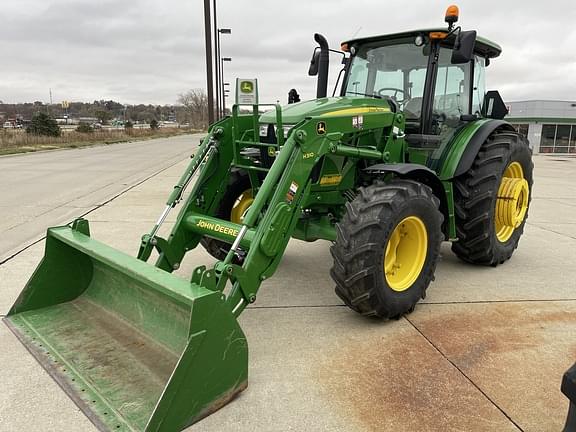 Image of John Deere 6135E equipment image 1