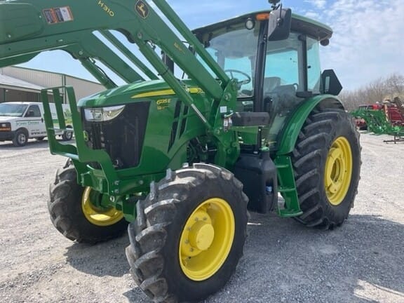 Main image John Deere 6135E
