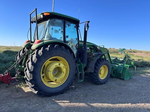 Image of John Deere 6135E equipment image 1