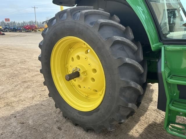 Image of John Deere 6140M equipment image 3